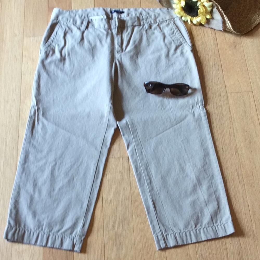 Gap crop trousers in khaki